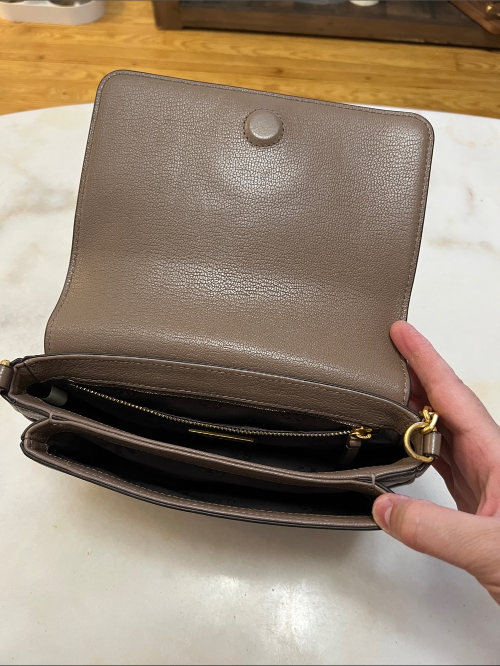 Tory Burch Taupe Leather Crossbody with Gold Logo - Picture 2 of 13